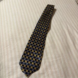 100% SILK Carlos Devenezia Blue and Yellow Colored Tie